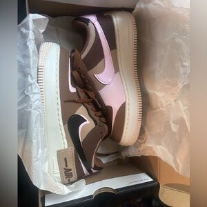 Women’s AF1 shadow NEW